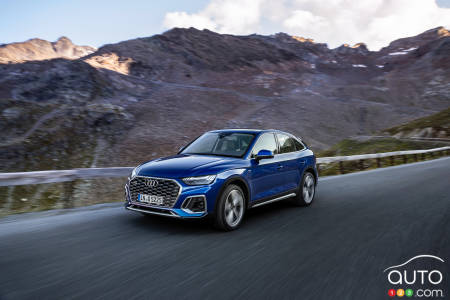 2021 Audi Q5 Sportback, on the road