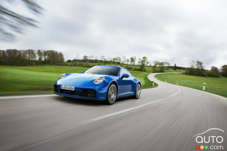 2025 Porsche 911 Carrera