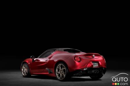 Alfa Romeo 4C 33 Stradale Tributo, three-quarters rear