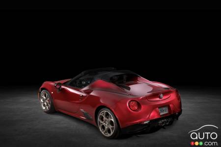 Alfa Romeo 4C 33 Stradale Tributo, from above