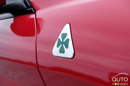Alfa Romeo Giulia - Écusson Quadrifoglio
