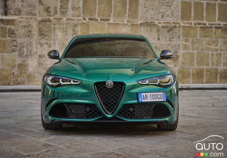 Alfa Romeo Giulia Quadrifoglio 100e anniversaire 2024 - Avant