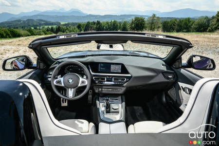 Interior of 2023 BMW Z4 M40i