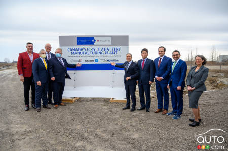 Sur le site de la future usine de batterie de Stellantis et LG Chem, à Windsor