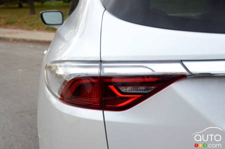 2022 Buick Enclave Premium - Rear light