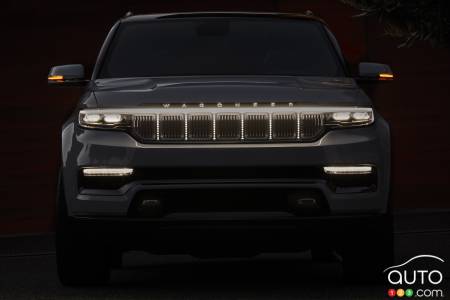 Jeep Grand Wagoneer concept, front