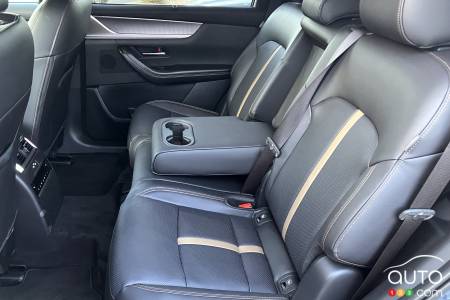 2025 Mazda CX-70, second row of seats