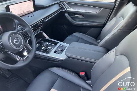 2025 Mazda CX-70, interior
