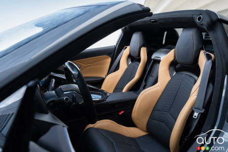 Chevrolet Corvette E-Ray 2024 - Sièges
