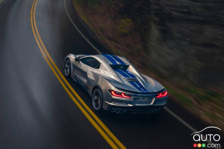 Chevrolet Corvette E-Ray 2024 - Version décapotable, trois quarts arrière