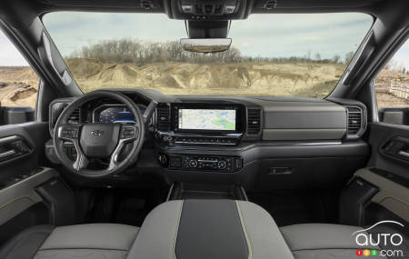 2024 Chevrolet Silverado HD ZR2 - Interior