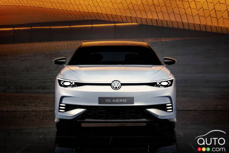 Volkswagen ID. Aero concept, front