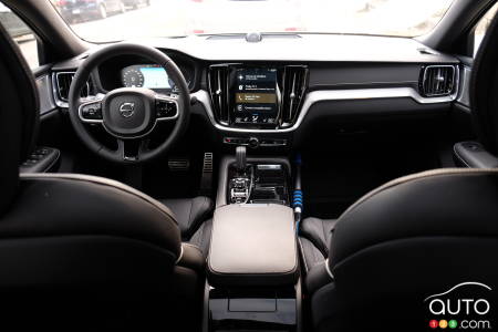 Volvo S60 T8 2020, intérieur