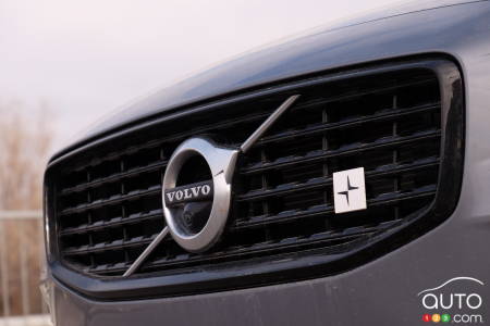 2020 Volvo S60 T8, grille with Polestar logo