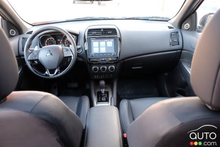 Mitsubishi RVR 2020, intérieur