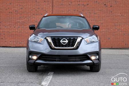 2020 Nissan Kicks, front