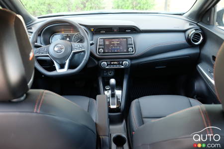 2020 Nissan Kicks, interior