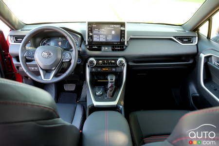 Toyota RAV4 Prime 2021, intérieur