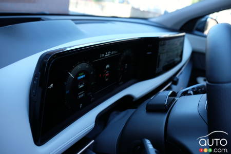 Nissan Ariya 2023, écrans