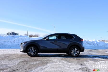 2021 Mazda CX-30, profile