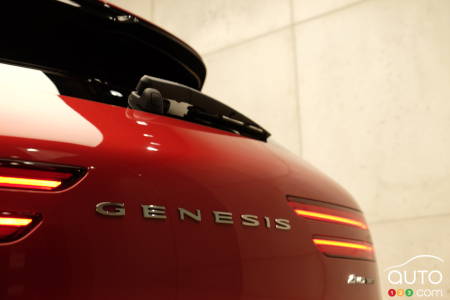 2022 Genesis GV70, rear
