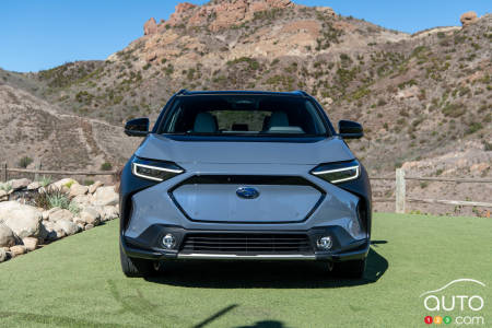 2023 Subaru Solterra, front