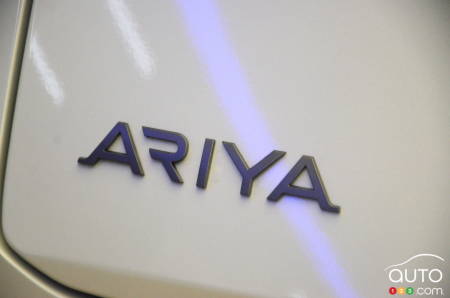 Nissan Ariya, écusson