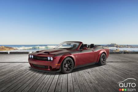 Dodge Challenger décapotable 2023, trois quarts avant