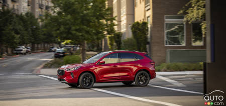 2023 Ford Escape ST-Line - Profile