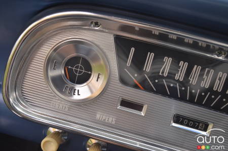 1960 Ford Falcon, gauges