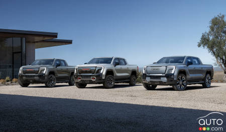 Trois GMC Sierra EV Denali 2024-2025