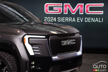 GMC Sierra EV Denali 2024-2025