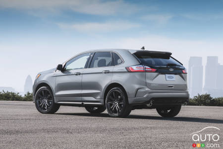 2020 Ford Edge ST-Line, three-quarters rear