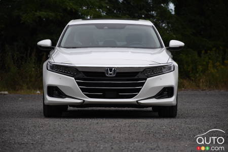 2022 Honda Accord Hybrid - Front