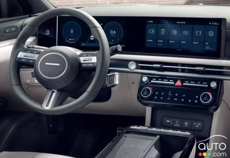 Steering wheel, dashboard of 2025 Hyundai Tucson (Europe)