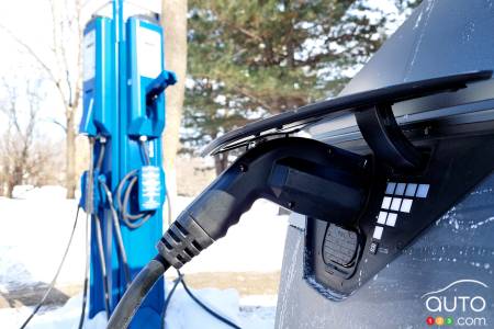Hyundai Ioniq 5 - Charging