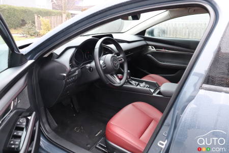 2022 Mazda3 GT, interior