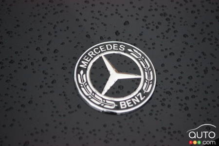 Mercedes-Benz E 450 2020, logo