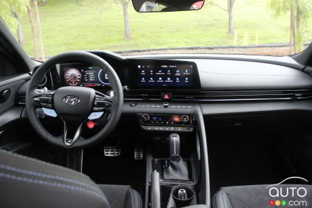 2022 Hyundai Elantra N, interior