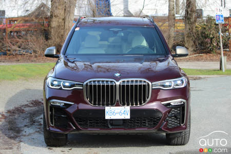 2020 BMW X7 M50i, front