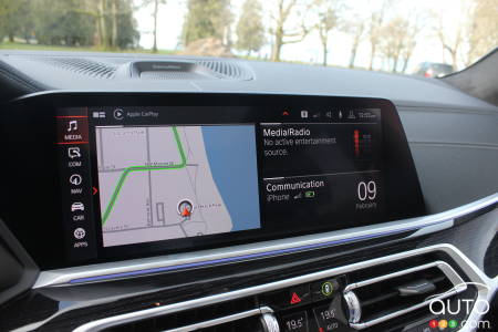 BMW X7 M50i 2020, écran multimédia