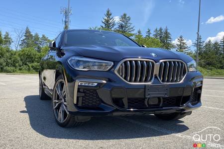 2020 BMW X6 M50i, front grille