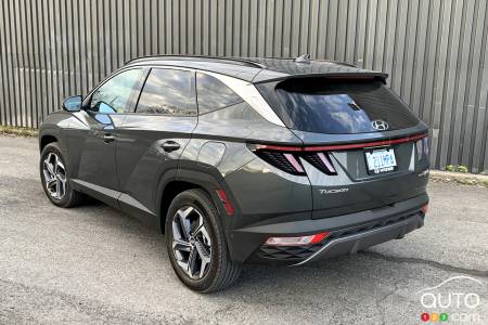 2022 Hyundai Tucson Hybrid,  three-quarters rear