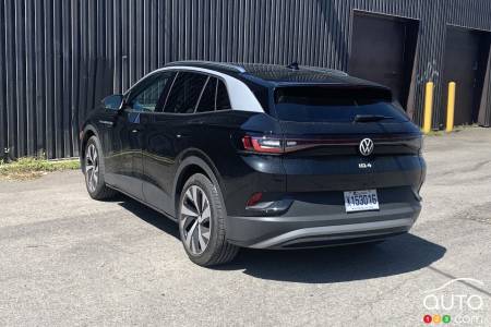 2021 Volkswagen ID.4, three-quarters rear