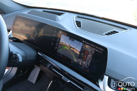Screen in the 2023 BMW X1