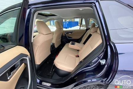 2021 Toyota RAV4 hybrid, seocnd row of seats