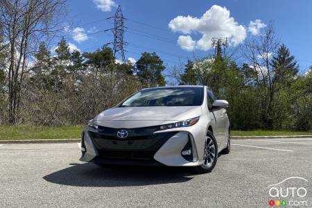 2021 Toyota Prius Prime, front