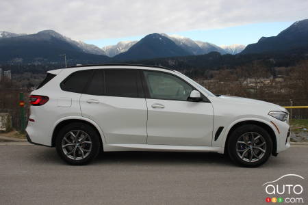 2021 BMW X5 xDrive45e PHEV, profile