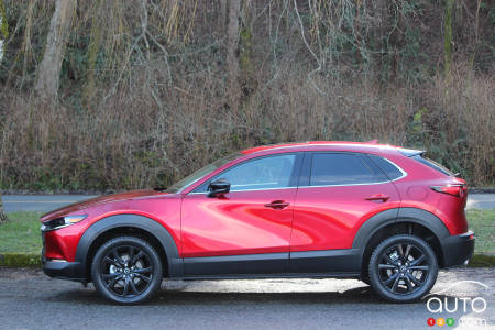 Mazda CX-30 GT Turbo 2021, profil