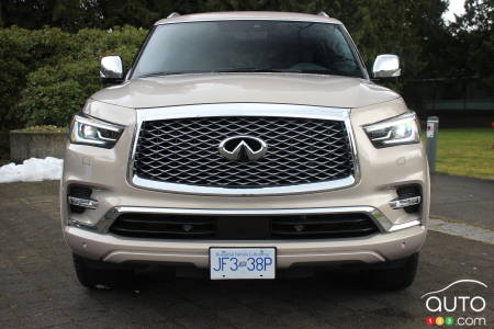 2021 Infiniti QX80, front